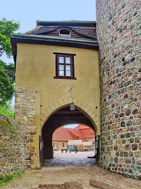 Rabenstein (Fläming), Burg Torhaus außen