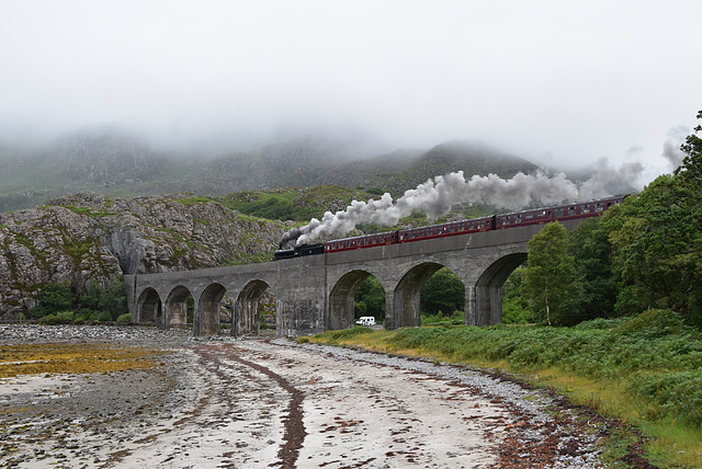 The Jacobite on the Loch nan Uamh viaduct