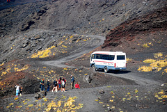 Mit dem Bus durch die Vulkanlandschaft