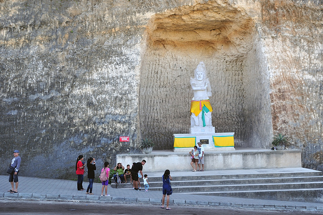 Statue of Arjuna