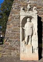 DE - Andernach - Grabstein des römischen Soldaten Firmus