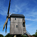 Moulin de Chesnay - Moutiers en Beauce . Construit en 1770 , il pouvait produire jusqu'à 400 kg de farine par jour .