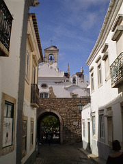 Arch of the Vila.