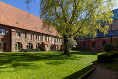 Hinter dem Dom zu Ratzeburg - hBM