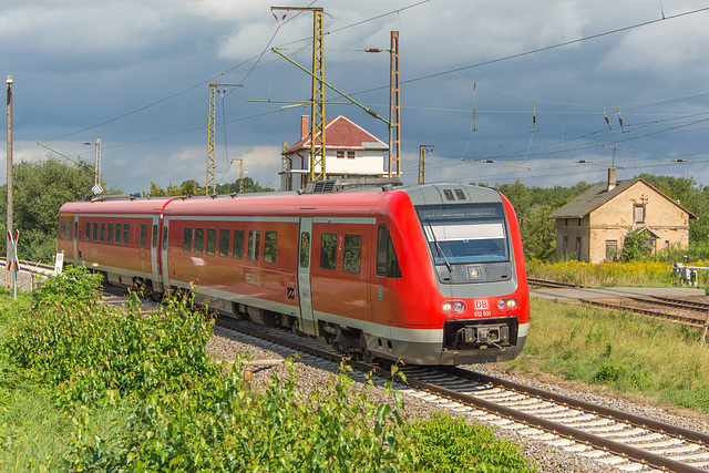 Triebwagenzug der Baureihe 612 auf dem Weg nach Glauchau erreicht Gößnitz