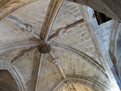 Manueline details on the ceiling over the altar.
