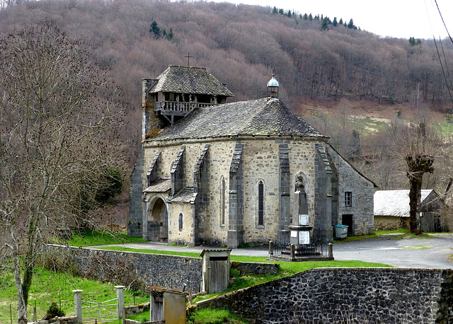 L'église de Trémouille en Artense...