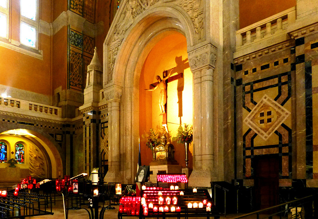 FR - Lisieux - Basilique Sainte-Thérèse