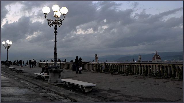 Blaue Stunde auf der Piazzale Michelangelo Florenz - HFF