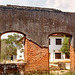 Ruine laotienne d'un hôpital français / Ruina laosiana de un hospital francés