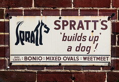 Spratt's - Builds up a Dog!