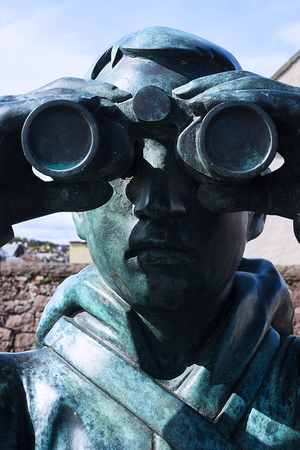 Birdwatcher Statue, North Berwick