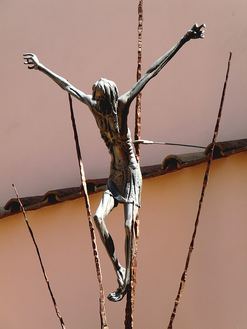 Sorrento- Modern Crucifix