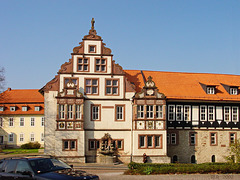 Bad Gandersheim, Abtei mit Elisabethbrunnen
