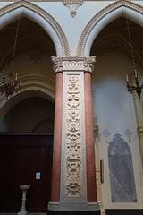 Column with figured plasterwork