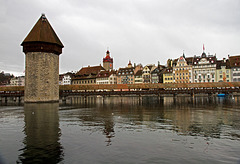 Luzern mit Wasserturm und Kapellbrücke