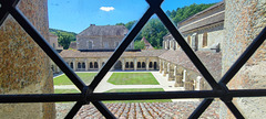 l'abbaye de Fontenay (le cloître)