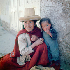 A Cajamarca mother´s smile . Perú
