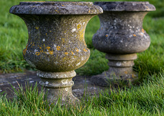 April 05: two urns