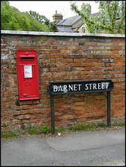 Barnet Street wall box