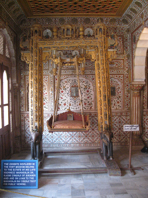 palace chair