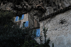 Cotignac, under the cliff