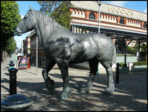 bronze dray horse sculpture