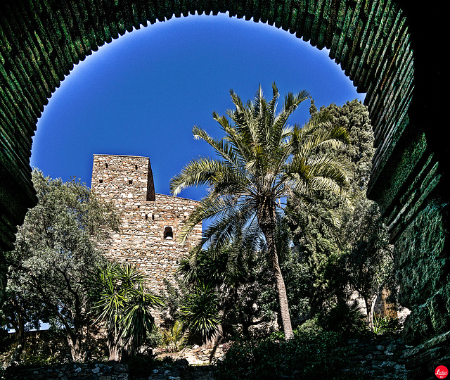 Torbogen am Eingang zur Alcazaba (3 x PiP)