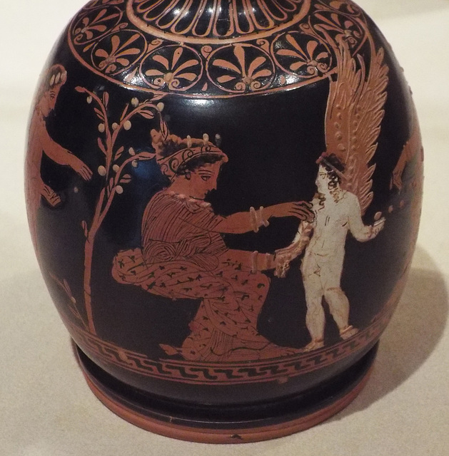 Detail of a Red-Figure Squat Lekythos Attributed to a Painter Near the Meidias Painter in the Virginia Museum of Fine Arts, June 2018