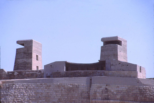 Malta, the defences.