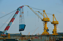 Heavy lift cranes, DSME