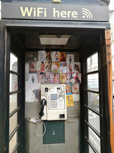 London 2018 – Telephone kiosk