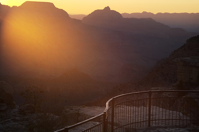 Grand Canyon, Rising sun,  HFF