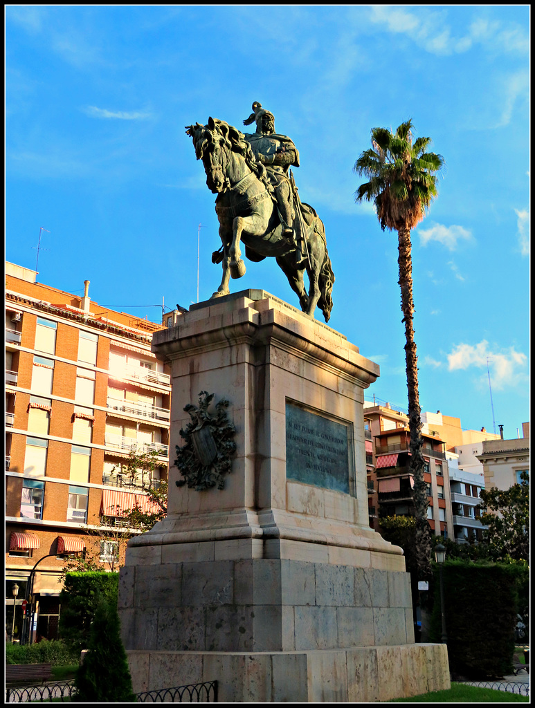 Valencia: monumento al rey Don Jaime I, el Conquistador