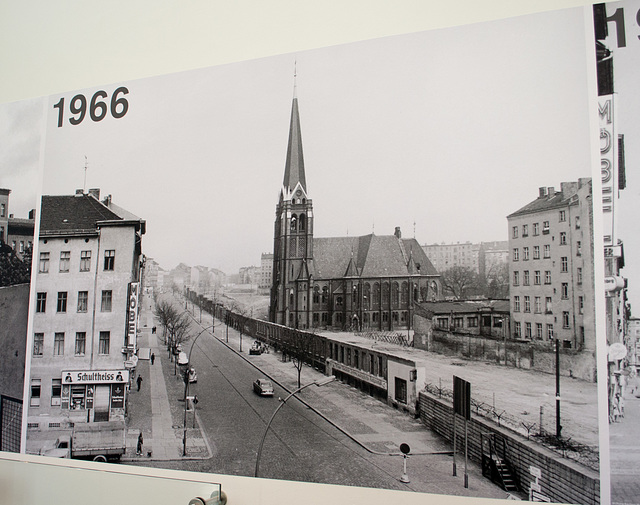 Berlin Wall Memorial 1966 (#2508)