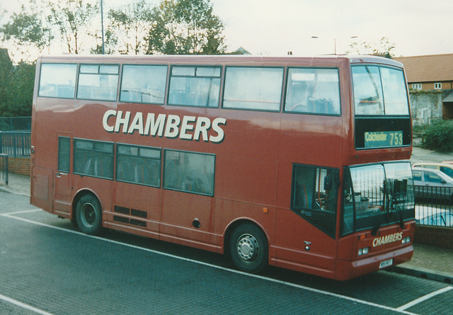 H C Chambers W91 HRT at Bury St. Edmunds - 2 Nov 2000 (452-03)
