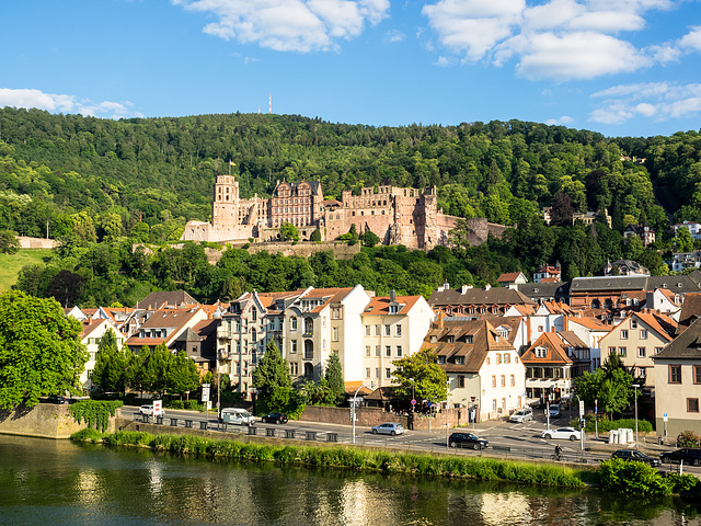Heidelberg, Blick von der Alten Brücke zum Schloss