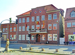 Neukloster, Rathaus