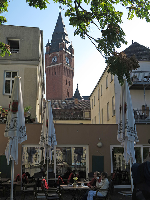 Durchblick vom Uferweg