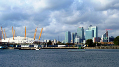 UK - London - Millenium Dome und Canary Wharf