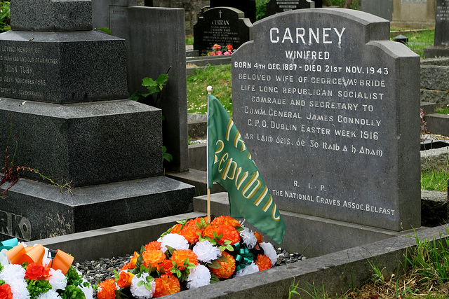 IMG 5179-001-Winifred Carney Grave