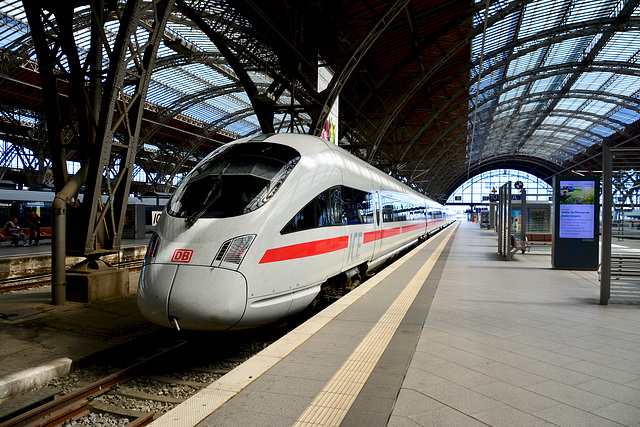 Leipzig 2017 – Hauptbahnhof – ICE train