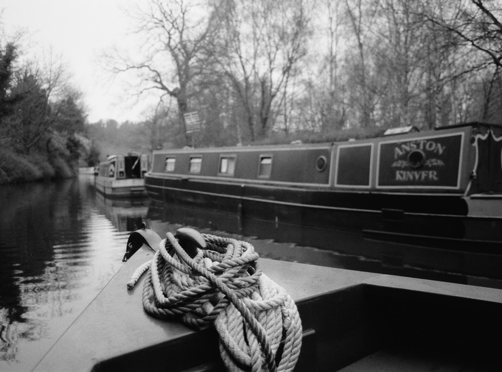 On the Staffordshire and Worcestershire Canal 2