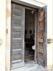 Eingang zur Alten Pfarrkirche