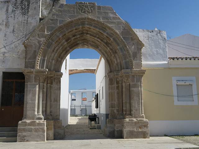 Portail gothique du Couvent de Graça, XIIIe siècle, Loulé (Portugal)