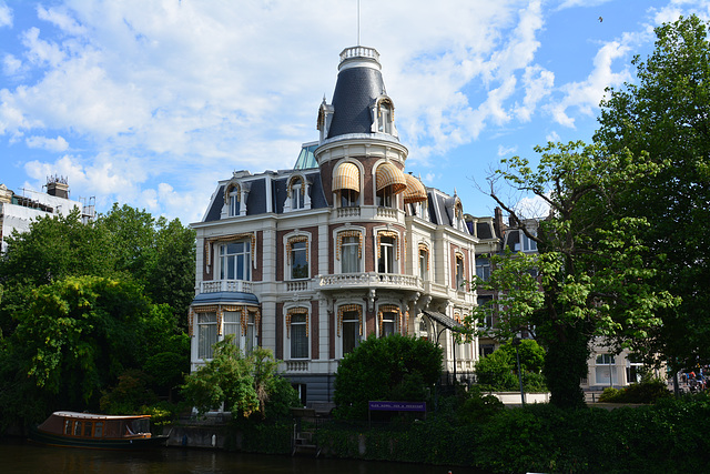 Villa on the Weteringschans in Amsterdam