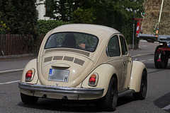 VW Käfer 1302 von hinten