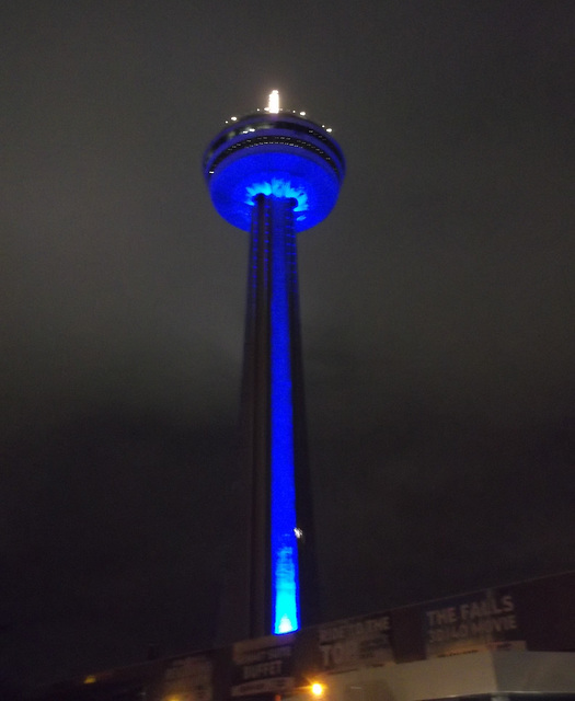 Tour bleu / Torre azul / Blue tower