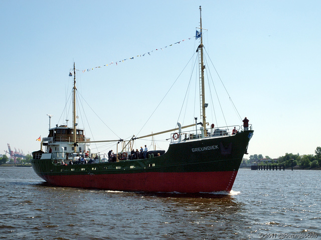 Kuestenmotorschiff GREUNDIEK (2011)