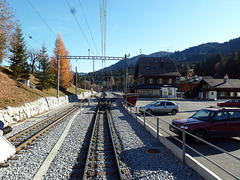 Bahnhof Sanenmöser auf der Schmalspurstrecke Zweisimmen-Montreux ( GoldenPass Linie )